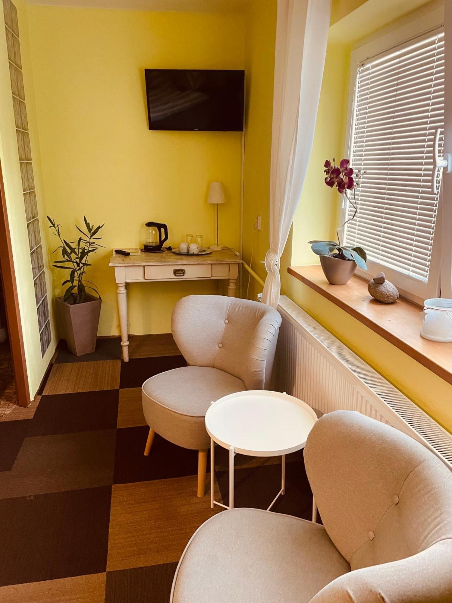 Pension U Haje Litomysl Exterior photo